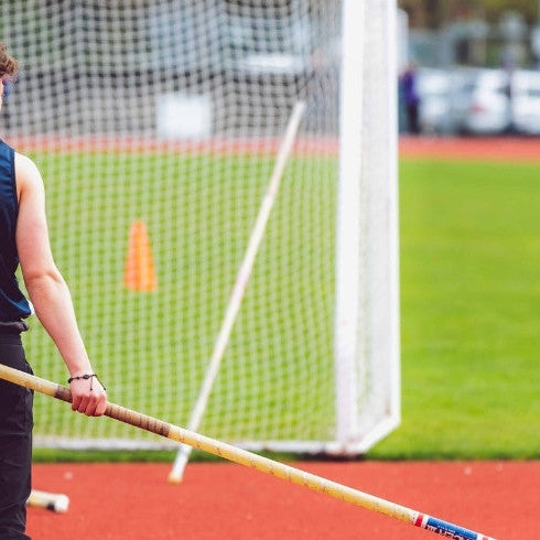 Pole vaulter ready to jump